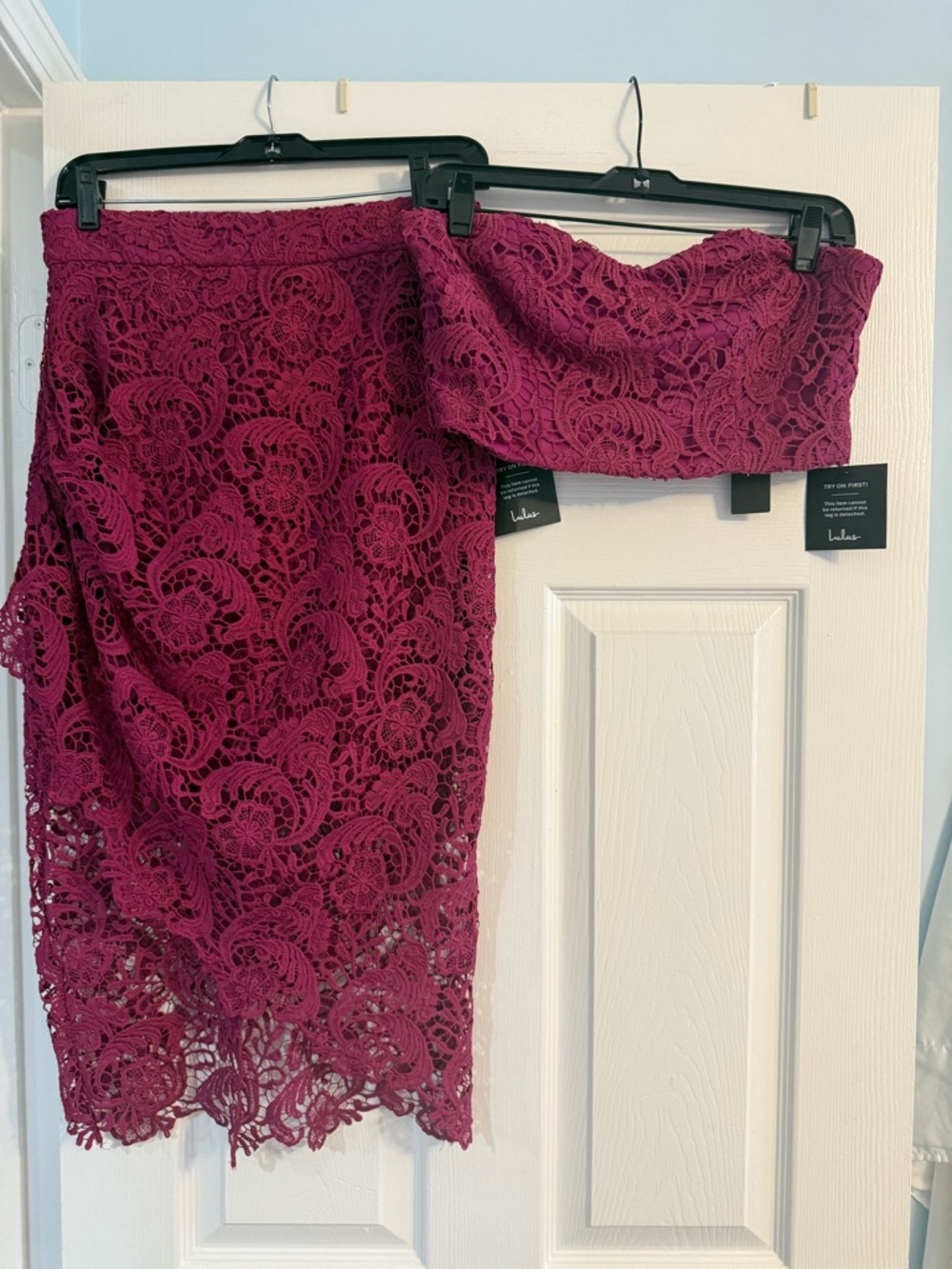 Women’s Lulu's 2 Piece Magenta Lace Skirt Set